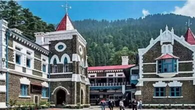 Photo of उत्तराखंड: हाईकोर्ट पर रार…शिफ्टिंग के खिलाफ हर वर्ग हुआ मुखर, जताया विरोध