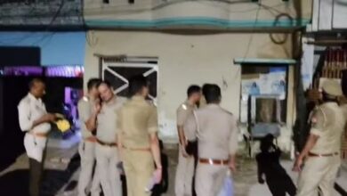 Photo of लखनऊ: नाबालिग भांजे ने मामा-मामी की गोली मारकर की हत्या