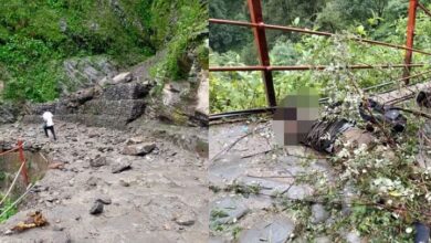 Photo of केदारनाथ पैदल मार्ग पर बड़ा हादसा, पहाड़ी से गिरा मलबा, तीन यात्रियों की मौत…
