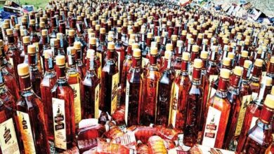 Photo of शराब तस्करों पर बिहार पुलिस का एक्शन, ड्रोन से रेकी कर 31 कार्टन विदेशी शराब की बरामद