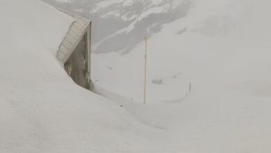 Photo of उत्तराखंड: हेमकुंड साहिब यात्रा मार्ग पर पहाड़ी से हुआ भूस्खलन