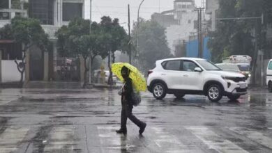 Photo of मथुरा में जोरदार बारिश, लखनऊ समेत प्रदेशभर में गरज-चमक के साथ होगी बरसात; ओले भी गिरेंगे… अलर्ट