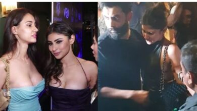 Photo of  नशे में लड़खड़ाकर धड़ाम से गिरीं Mouni Roy…पति ने हाथ पकड़कर दिया सहारा