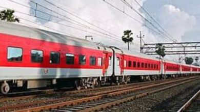 Photo of जबलपुर से होकर कानपुर-बेंगलुरु के बीच चलेगी साप्ताहिक स्पेशल ट्रेन, किन स्टेशनों पर होगा ठहराव
