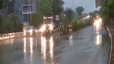 Photo of दिल्ली में तेज बारिश और आंधी… आईजीआई एयरपोर्ट पर उड़ानें प्रभावित