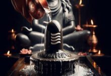 Photo of तीसरे बड़े मंगल पर शिवलिंग पर चढ़ाएं ये खास चीजें