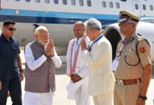 Photo of पीएम मोदी का बीकानेर के नाल एयरफोर्स स्टेशन पर  जनप्रतिनिधियों एवं प्रशासनिक अधिकारियों ने किया अभिनंदन