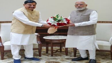 Photo of सीएम मोहन ने पीएम मोदी से दिल्ली में मुलाकात कर अपनी 18 महीने के कार्यकाल का लेखा-जोखा किया प्रस्तुत