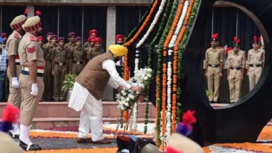 Photo of कारगिल विजय दिवस के अवसर पर सीएम मान द्वारा शहीद सैनिकों को श्रद्धांजलि अर्पित