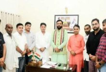 Photo of मुख्यमंत्री से मिले मनीषा के परिजन, सैनी बोले- न्याय में कोई कमी नहीं होगी