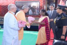 Photo of यूपी: बांके बिहारी मंदिर पहुंचीं राष्ट्रपति द्रौपदी मुर्मू