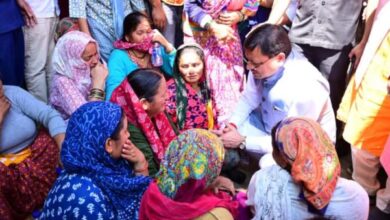 Photo of चमोली के नंदानगर क्षेत्र में हाल ही में आई आपदा के बाद राहत और बचाव कार्यों का जायज़ा लेने पहुंचे सीएम धामी