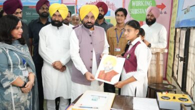 Photo of युवाओं को नौकरी मांगने वाला नहीं, नौकरी देने में सक्षम बनाएंगे — मुख्यमंत्री