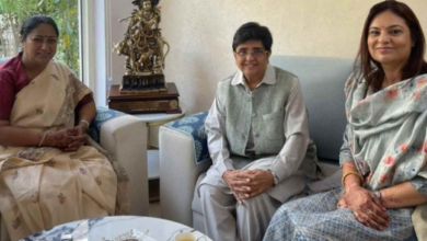 Photo of पूर्व आईपीएस अधिकारी किरण बेदी ने दिल्ली की सीएम गुप्ता से की मुलाकात