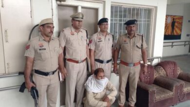 Photo of झज्जर पुलिस ने रिमांड पर लिया भाई और पिता का हत्या आरोपी