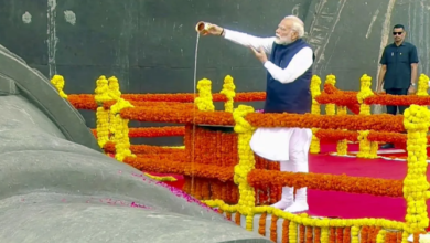 Photo of सरदार पटेल की 150वीं जयंती पर भव्य परेड, पीएम मोदी ने दी श्रद्धांजलि