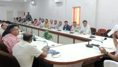 Photo of एसडीएम के खिलाफ एकजुट हुए कर्मचारी