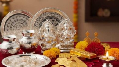 Photo of सोना, चांदी या प्रॉपर्टी किसे खरीदने पर बरसेगी लक्ष्मी माता की कृपा