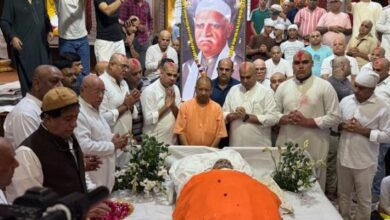 Photo of सीएम योगी ने किए संत शिरोमणि साईं चांडूराम जी के अंतिम दर्शन