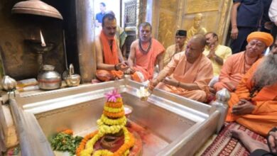 Photo of सीएम योगी ने विश्वनाथ धाम के किए दर्शन