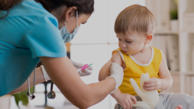 Photo of बच्चों को किस उम्र में कौन-सी वैक्सीन लगवाना है जरूरी