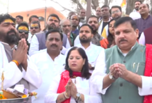 Photo of अयोध्या में सरयू तट पर AAP नेता और राज्यसभा सांसद संजय सिंह ने की सरयू आरती