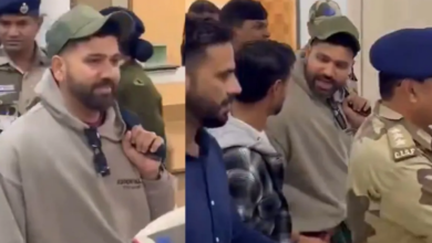 Photo of ये तो हमारा देखभाल करा है, रांची एयरपोर्ट पर रोहित शर्मा का मस्तमौला वीडियो