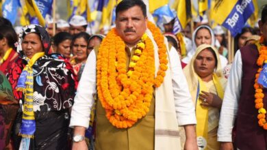 Photo of सुल्तानपुर में राज्यसभा सांसद संजय सिंह की पदयात्रा को मिला जबरदस्त जनसमर्थन, रास्तों पर उमड़ा जन सैलाब