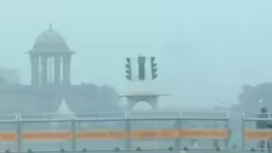 Photo of जहरीली धुंध की चदर में लिपटा दिल्ली-एनसीआर , 400 के पार पहुंचा AQI