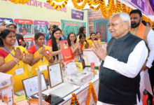 Photo of 10 लाख महिलाओं के खाते में आज फिर से 10-10 हजार भेज रही नीतीश सरकार