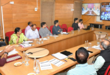 Photo of जयपुर: प्रशिक्षण स्थल से पोलिंग बूथों के लिए रवाना होने लगे मतदान दल