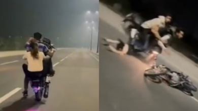Photo of रील बनाने के लिए जान से खिलवाड़, स्टंट करते समय बाइक से गिरे लड़का-लड़की 