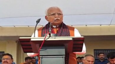 Photo of सोनीपत पहुंचे केंद्रीय मंत्री मनोहरलाल खट्टर, बांग्लादेश में हिंदुओं पर हो रहे अत्याचार पर जताई चिंता