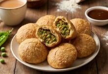 Photo of चाय के साथ लें गरमा-गरम ‘खस्ता मटर कचौड़ी’ का स्वाद; जानें रेसिपी