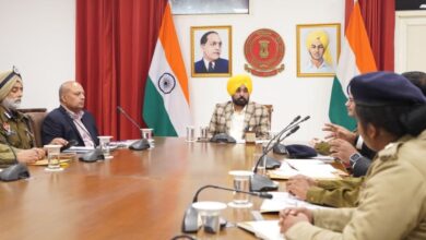 Photo of सीएम मान ने पंजाब पुलिस विभाग के वरिष्ठ अधिकारियों के साथ राज्य की कानून-व्यवस्था को लेकर की एक अहम बैठक
