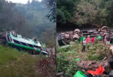 Photo of मेक्सिको में पलटी तेज रफ्तार बस, 10 लोगों की मौत