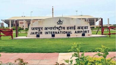 Photo of जयपुर से दिल्ली रूट की उड़ानें चौथे दिन भी रद्द, फ्लाइट कैंसिलेशन पर यात्रियों का हंगामा