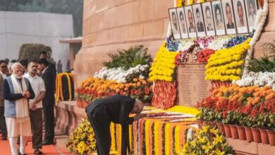 Photo of संसद हमले की 24वीं बरसी: पीएम मोदी-राहुल गांधी ने शहीदों को दी श्रद्धांजलि