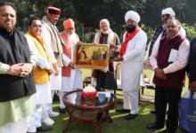 Photo of पीएम मोदी से मिले डेरा सचखंड बल्लां के संत निरंजन दास