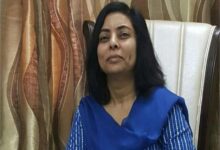 Photo of हरियाणा: सेवानिवृत्त IAS रेनू को हाईकोर्ट ने पेश होने का दिया आदेश