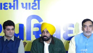 Photo of सीएम मान अहमदाबाद से एक महत्वपूर्ण प्रेस कॉन्फ्रेंस को संबोधित कर रहे हैं