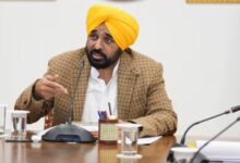 Photo of समर्पित भाव से नंगे पांव चलकर श्री अकाल तख़्त साहिब पहुँचे पंजाब CM भगवंत मान