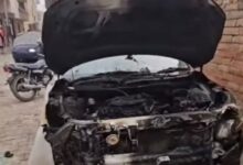 Photo of हिसार के शिव नगर में कार में जोरदार धमाका, गली में खड़े वाहन में लगी आग