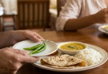 Photo of रोज खाने के साथ हरी मिर्च खाने से सेहत पर क्या होता है असर?