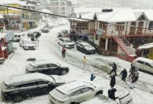 Photo of उत्तराखंड: मौसम ने फिर ली करवट, कहीं बारिश तो कहीं बर्फबारी से तापमान में गिरावट