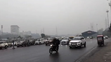 Photo of मौसम का यू-टर्न: दिल्ली-NCR में बादलों का डेरा और बूंदाबांदी, ट्रैफिक की रफ्तार धीमी