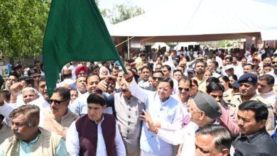 Photo of सीएम धामी ने ऋषिकेश से चार धाम जाने वाली बसों को हरी झंडी दिखाकर किया रवाना