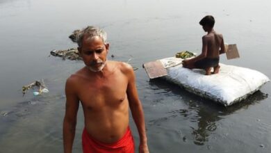 Photo of दिल्ली के जहरीले नाले बढ़ा रहे हैं यमुना का संकट