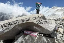 Photo of आठ वर्षीय निक्षा ने एवरेस्ट के बेस कैंप पर लहराया तिरंगा