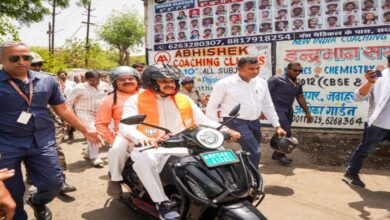 Photo of काफिला छोड़ EV से निकले सीएम मोहन यादव…